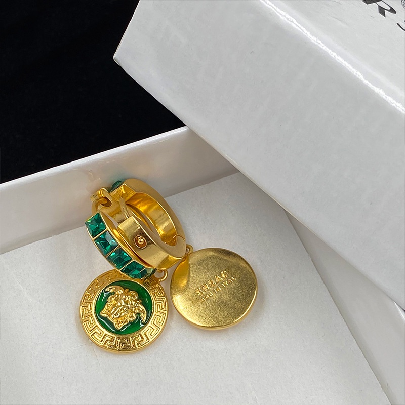 Khuyên Tai Versace Thời Trang Dễ Phối Đồ Cho Nam Và Nữ