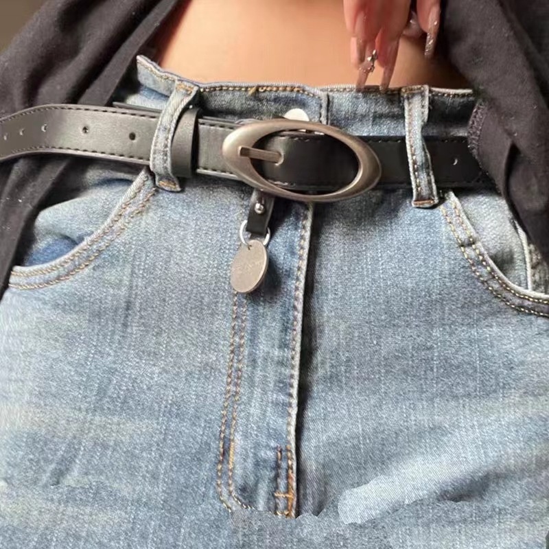 Thắt Lưng Da PU Khóa Kim Loại Hình Mặt Trăng Đen Phong Cách Gothic Cổ Điển Cho Nữ