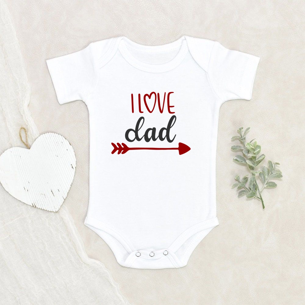 Áo Liền Quần Màu Trắng In Chữ i love my Dad Cho Bé Sơ Sinh