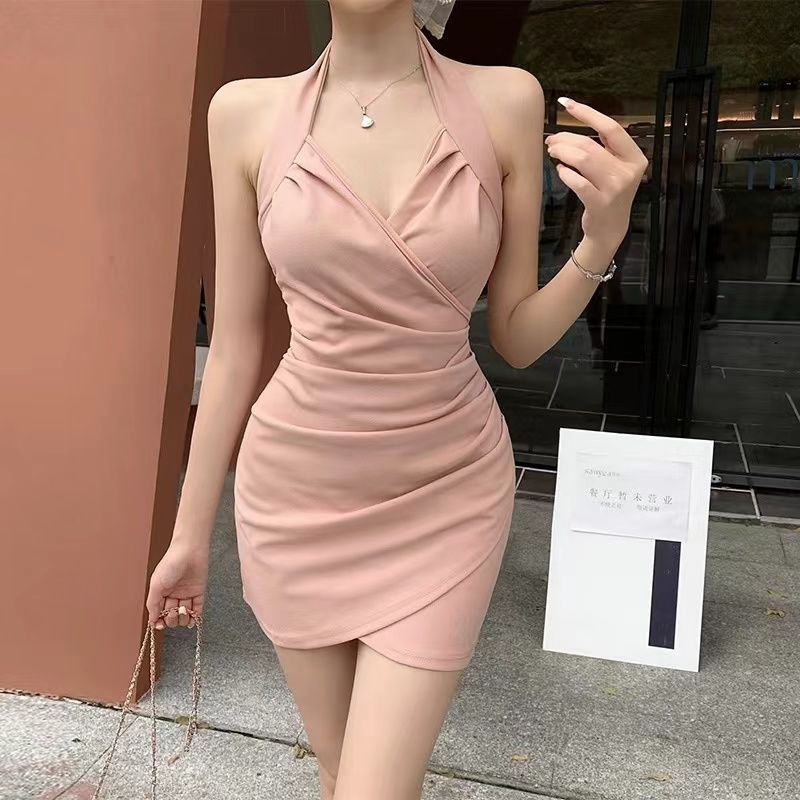 Đầm Hai Dây Cổ Chữ V Dáng Ôm Phong Cách Thời Trang Mới 2023