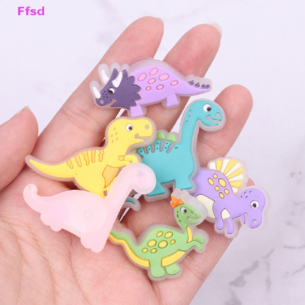 {Ffsd} 1 Khóa Dây Giày Hình Khủng Long Hoạt Hình Dạ Quang Dễ Thương Trang Trí Giày * Bán Chạy