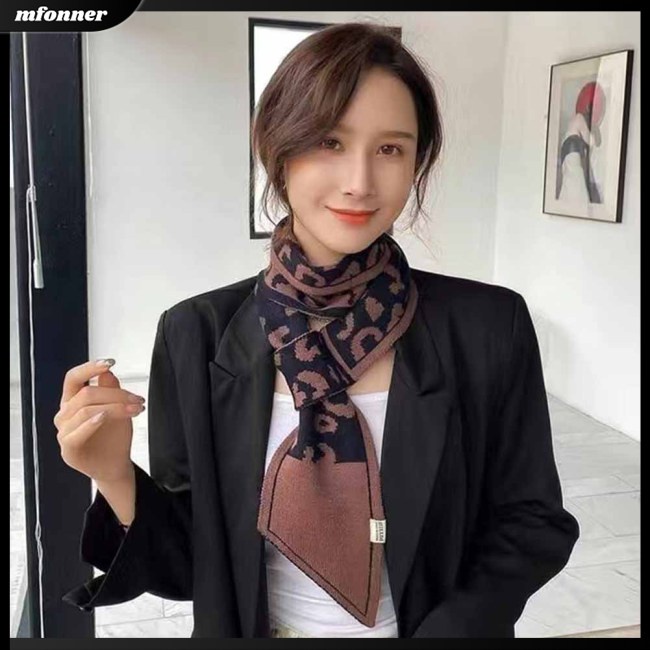 Khăn Choàng Cổ Dệt Kim Dày Dặn Ấm Áp Họa Tiết Caro Đơn Giản Hợp Thời Trang Cho Nữ