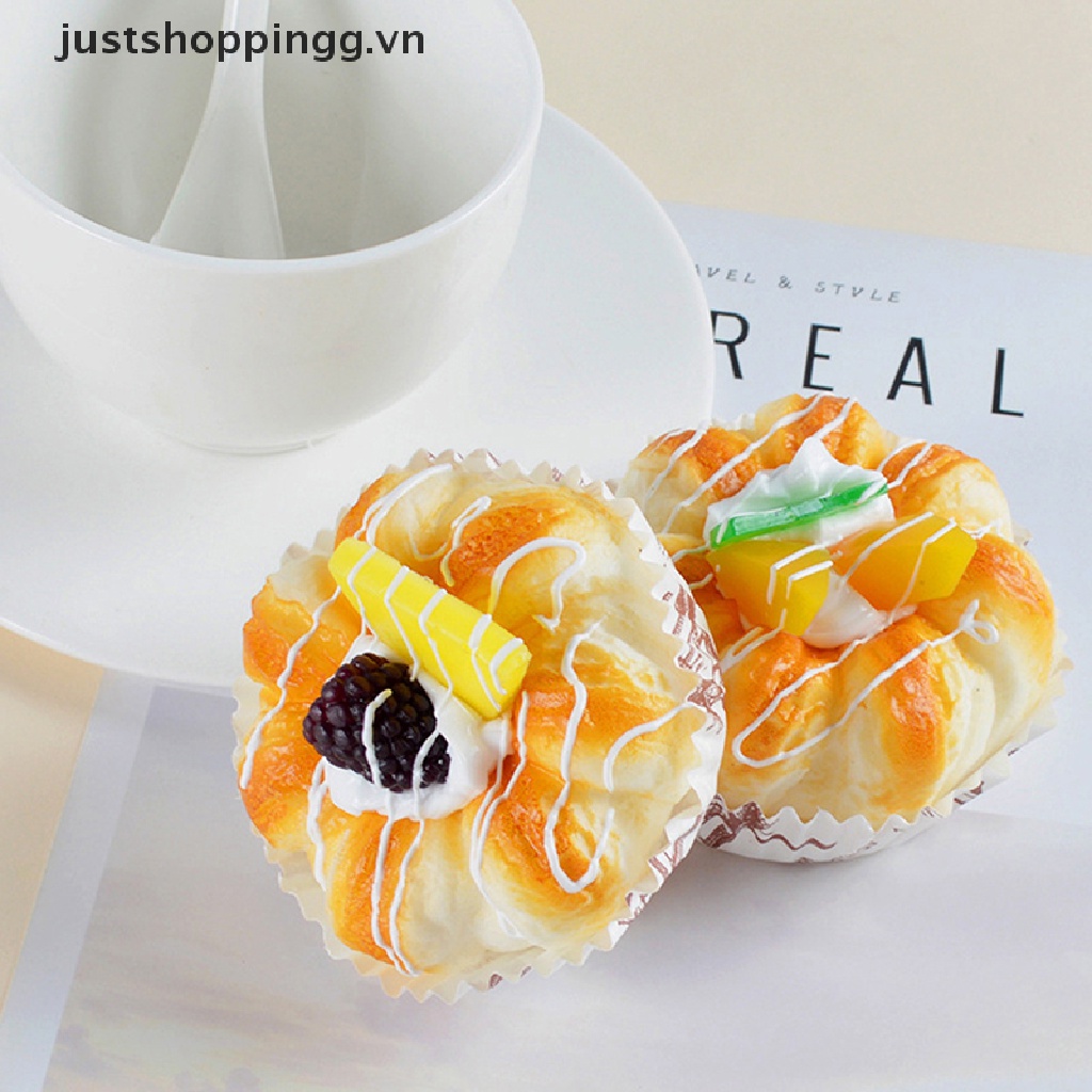 1 Mô Hình Bánh Cupcake Sống Động Như Thật