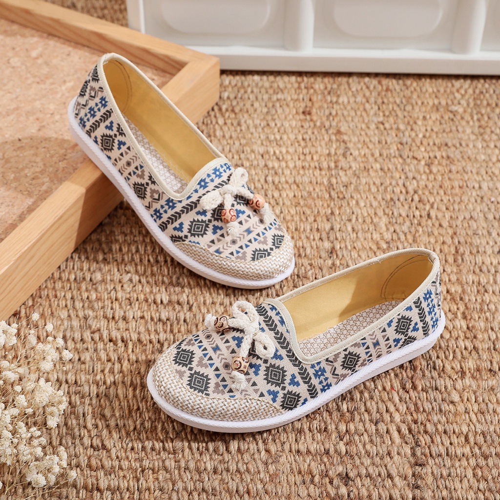 Giày Lười Vải Lanh Mỏng Nhẹ Chống Trượt Thời Trang Mùa Hè Hàng Mới 2023