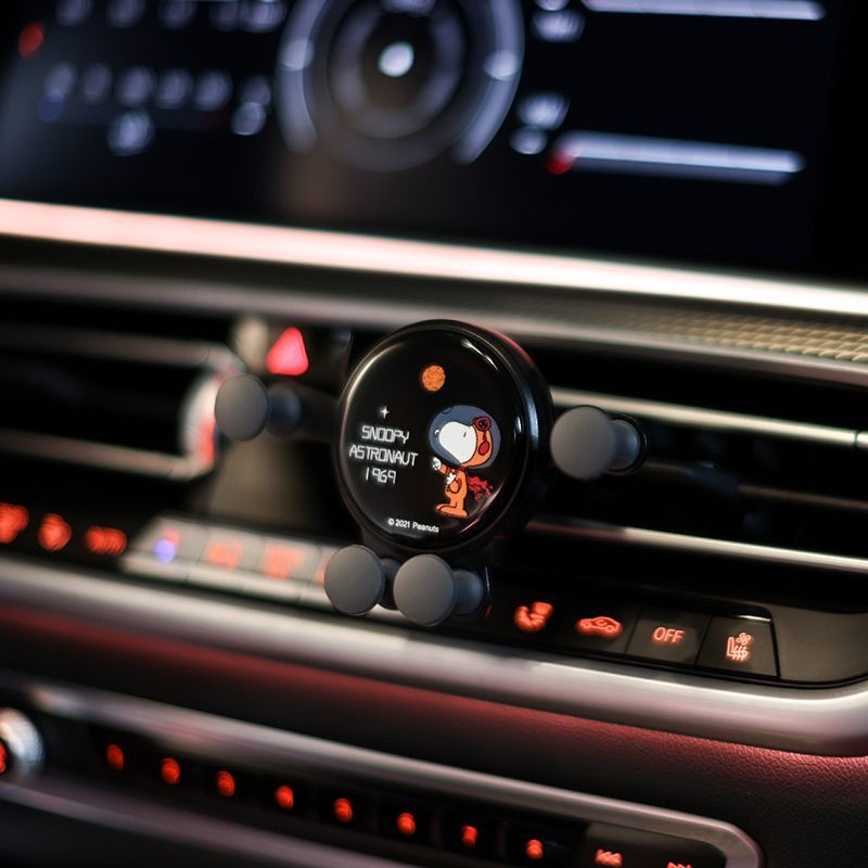 NASA Giá Đỡ Điện Thoại Hình Hoạt Hình Snoopy Đáng Yêu Cho Xe Hơi