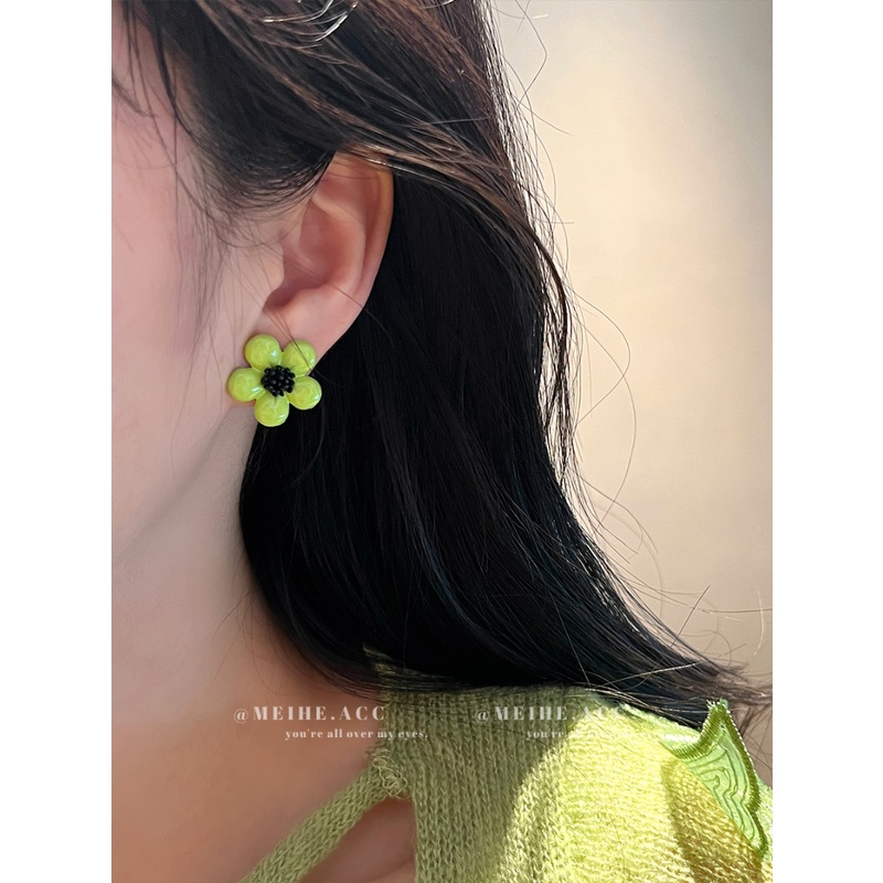 Bông Tai Hình Cánh Hoa Màu Xanh Bơ Phong Cách Pháp Ngọt Ngào Cho Nữ