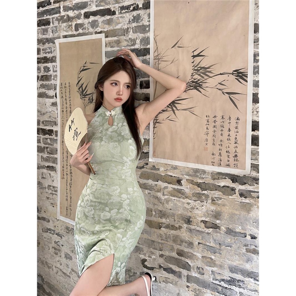 Đầm Sườn Xám Cổ Yếm Xẻ Tà Ôm Eo Thời Trang Mùa Hè Phong Cách Trung Hoa Mới 2023