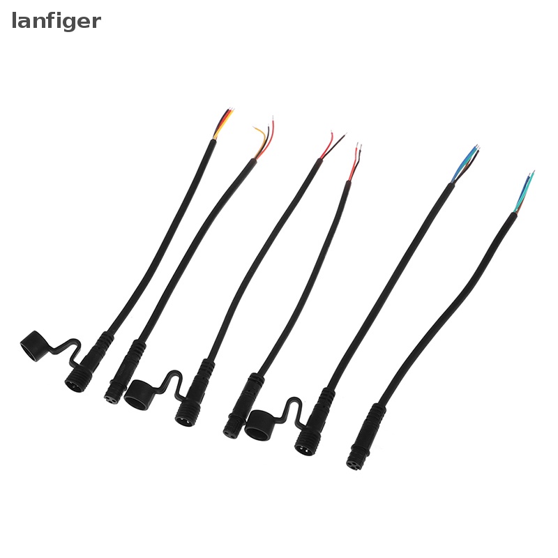 Phích Cắm Điện 2 / 3 / 4 / 5 / 6 / 7 / 8 Chấu Chống Thấm Nước Và Bụi Bẩn Tiện Dụng