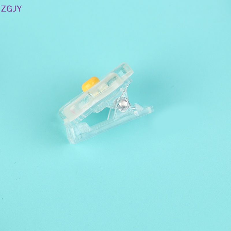 Set 4 Kẹp Tài Liệu Bằng Nhựa Họa Tiết Hoạt Hình Dễ Thương Mới