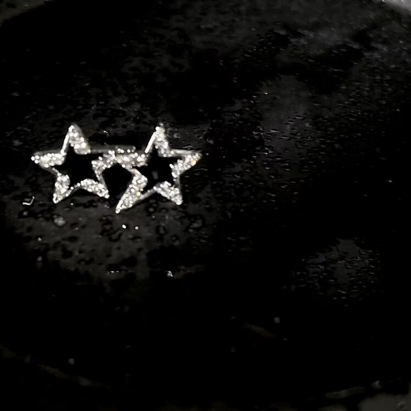 Khuyên Tai Ngôi Sao Bất Đối Xứng Đính Đá Phong Cách Mới Bán Chạy Cao Cấp Cho Nữ