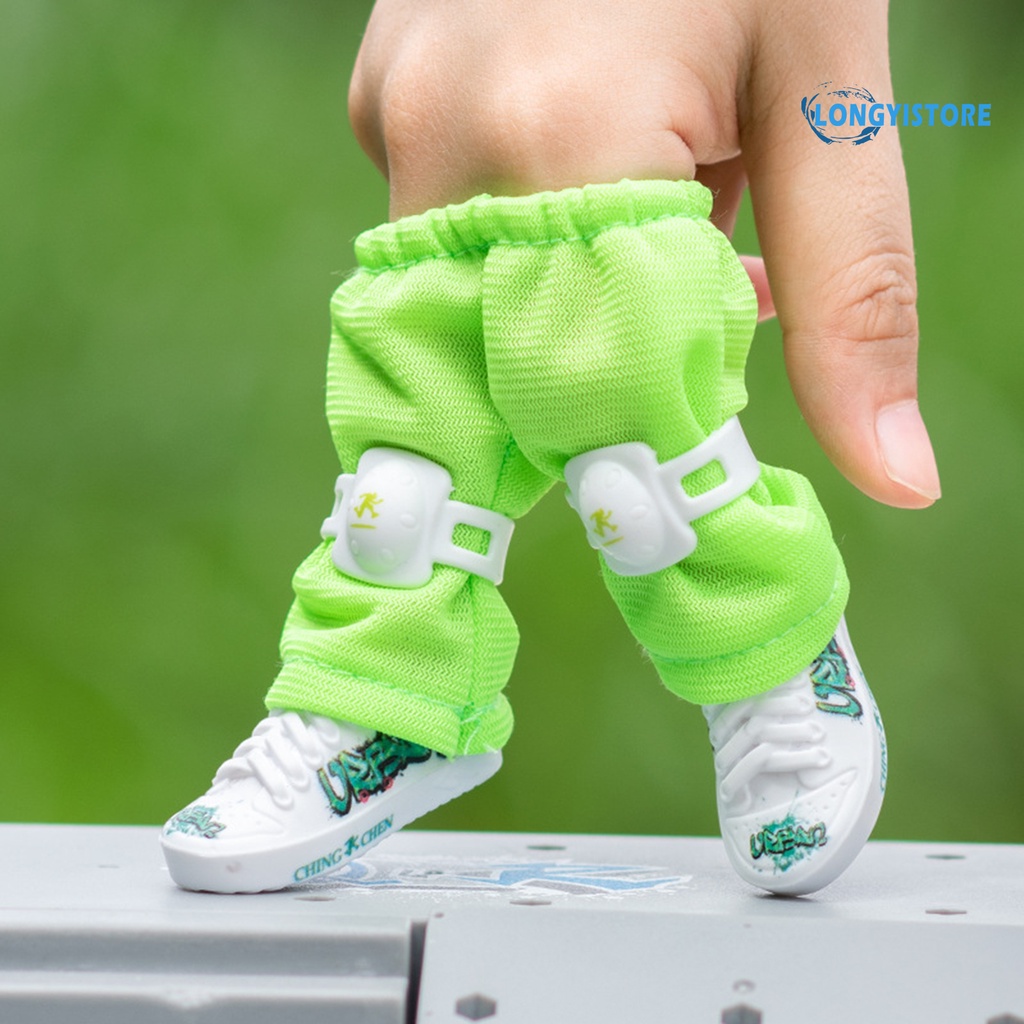 1 Bộ Đồ Chơi Mô Hình Đôi Giày Ngón Tay Và Đệm Đầu Gối Mini Dành Cho Người Lớn