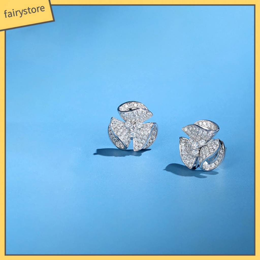 Bông Tai Hình Hoa Đính Đá Lấp Lánh Dành Cho Nữ