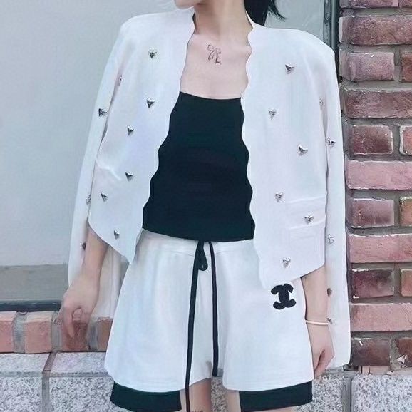 Áo Hoodie Thiết Kế Mới Thoải Mái Năng Động Thời Trang Dành Cho Nữ