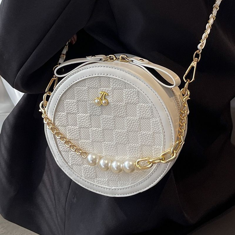 Túi Đeo Chéo Hình Tròn Nhỏ Quai Xích Đính Hạt Ngọc Trai Thời Trang Năm Mới 2023