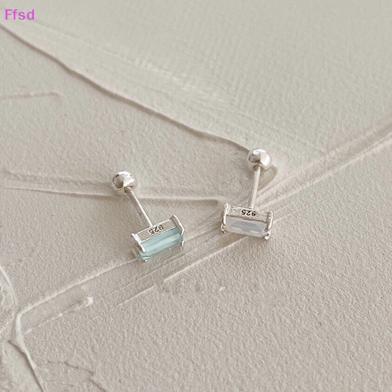 1 Đôi Bông Tai Bạc S925 Đính Đá Zircon Dạng Xoắn Dành Cho Nữ