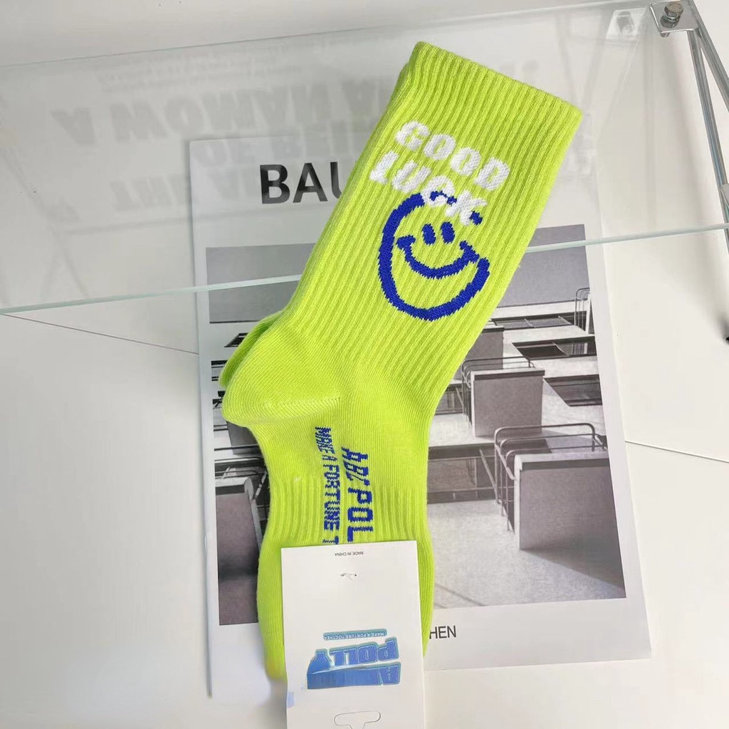 Đôi Vớ Họa Tiết Mặt Cười Dễ Thương Bắt Mắt