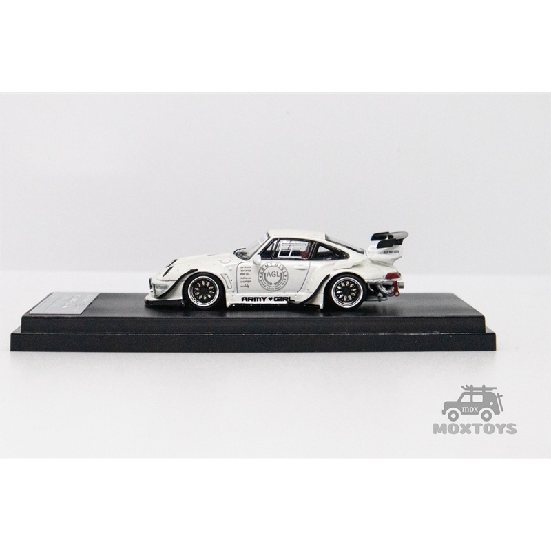 Mô Hình Xe Ô Tô RWB 993 Màu Đen / Trắng Tỉ Lệ 1: 64 Cao Cấp