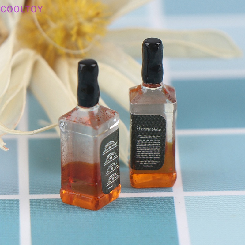 Set 2 Chai Rượu Mini Tỉ Lệ 1 / 12 Dùng Để Trang Trí Nhà Búp Bê