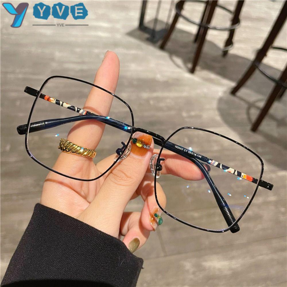 Kính Chống Ánh Sáng Xanh Siêu Nhẹ Thiết Kế Nhỏ Gọn Thời Trang Cho Nam Và Nữ