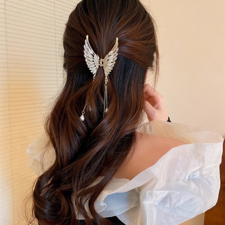 Kẹp Tóc Hình Bướm Đính Ngọc Trai Thời Trang Cho Nữ