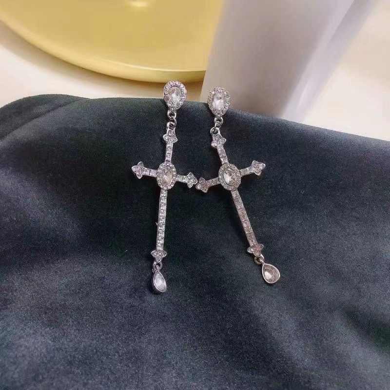 Khuyên Tai Dài Tua Rua Hình Thánh Giá Đính Đá Zircon Phong Cách Punk Hip Hop