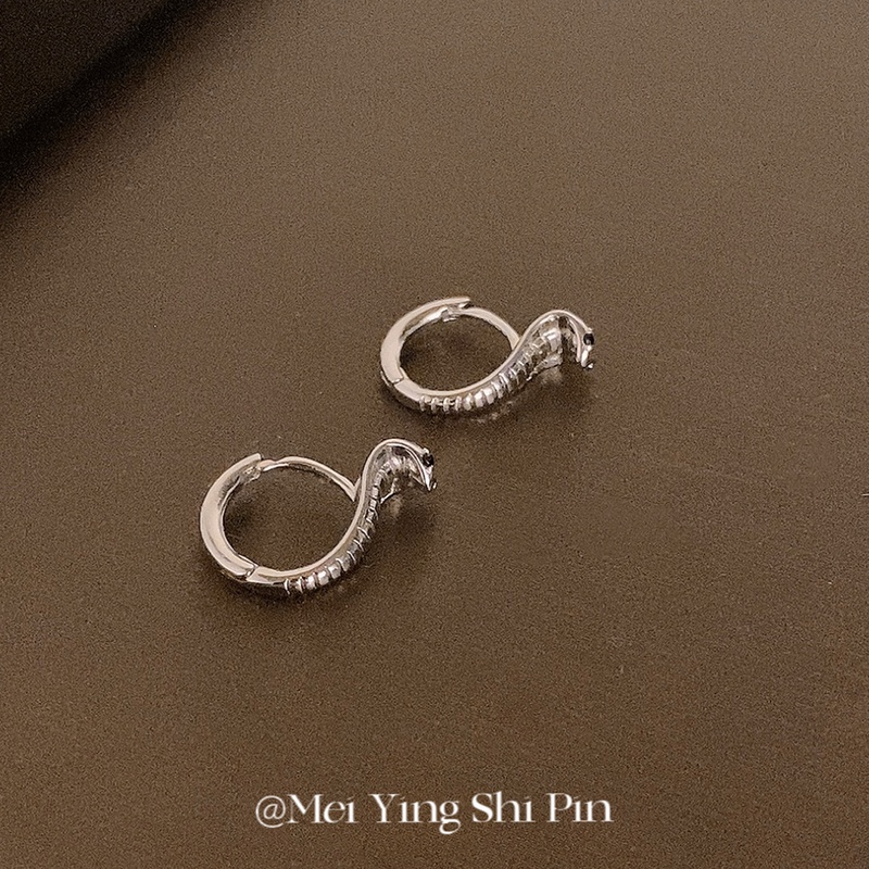 1 Bông Tai Hợp Kim Hình Rắn Cho Nữ