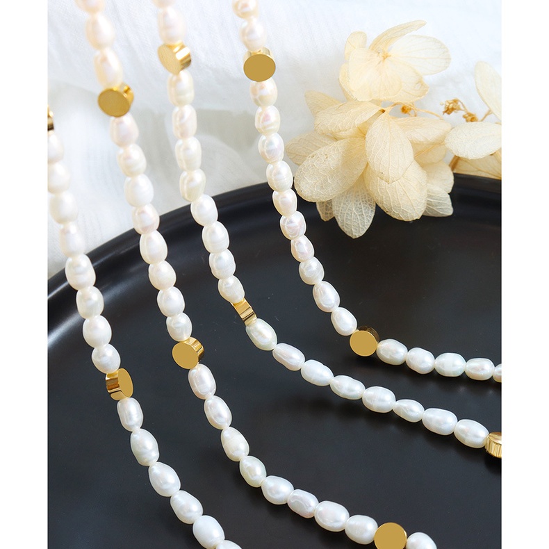 Vòng Cổ Đính Hạt Ngọc Trai Hình Trụ Nhỏ Màu Vàng Đồng Phong Cách Pháp Độc Đáo