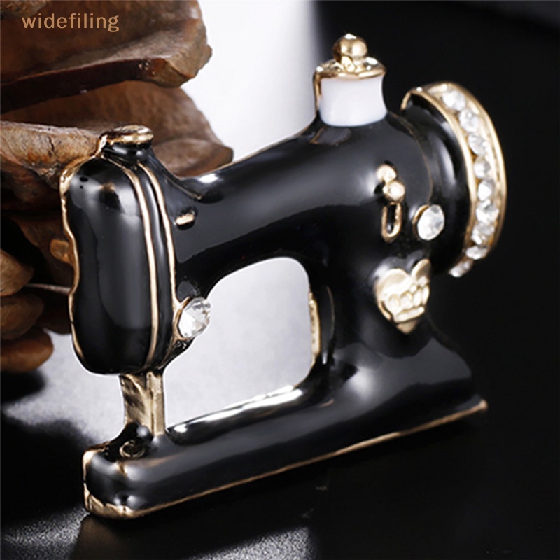 Ghim Cài Áo Hình Máy May Tráng Men Màu Đen Độc Đáo