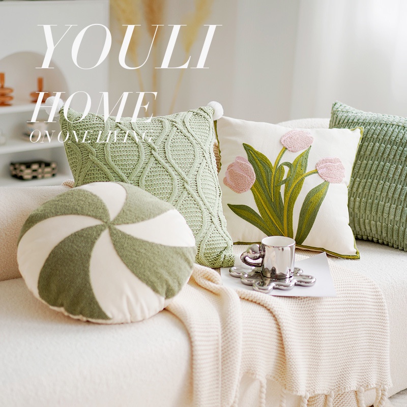 ❤Gối Đệm sofa Phòng Khách Thêu Hoa tulip Màu Xanh Lá Hồng Dễ Thương