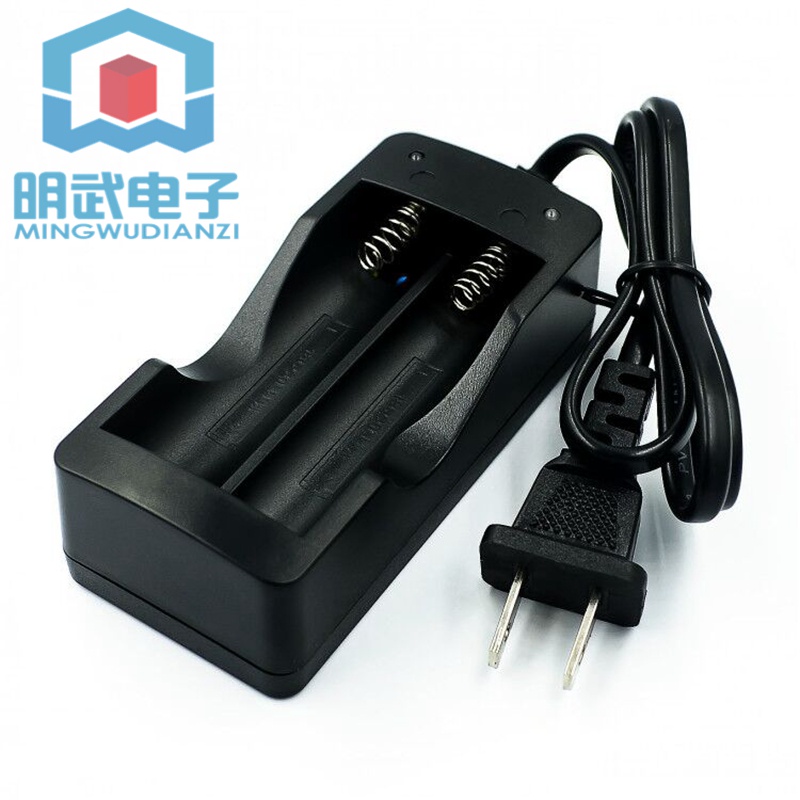 Bộ Sạc Pin Lithium 3.7v4.2v 18650 Siêu Nhẹ Có Hai Khe Cắm Tiện Dụng