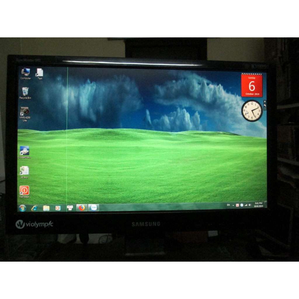 Màn hình 17in - 24in bị kẻ nhẹ như hình | BigBuy360 - bigbuy360.vn