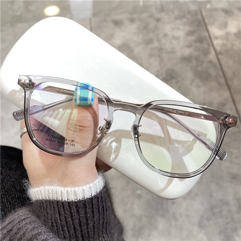 Mắt Kính Trang Điểm Trơn Bằng Titan Nguyên Chất Siêu Nhẹ Có Thể Được Trang Điểm Chống Bức Xạ Màu Xanh Dương Cho Nam Và Nữ