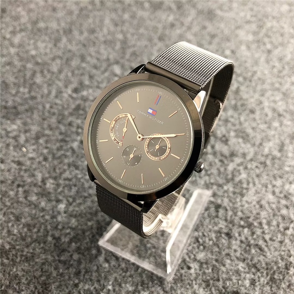 Đồng Hồ Đeo Tay Tommy Hilfiger Mặt Tròn Đính Đá Thời Trang Cho Cặp Đôi