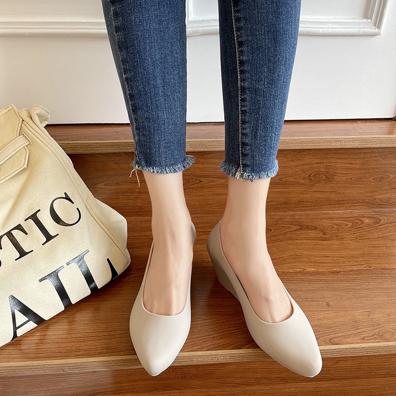 Giày Sandal Búp Bê Bằng Nhựa Thời Trang Xinh Xắn Dành Cho Trẻ