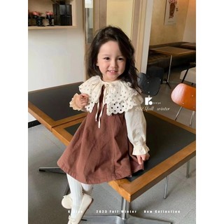 Quần áo trẻ em hàn quốc bộ đồ cho bé gái 2023 mùa thu phong cách mới bé gái búp bê cổ áo ren áo sơ mi váy hai mảnh bộ đồ