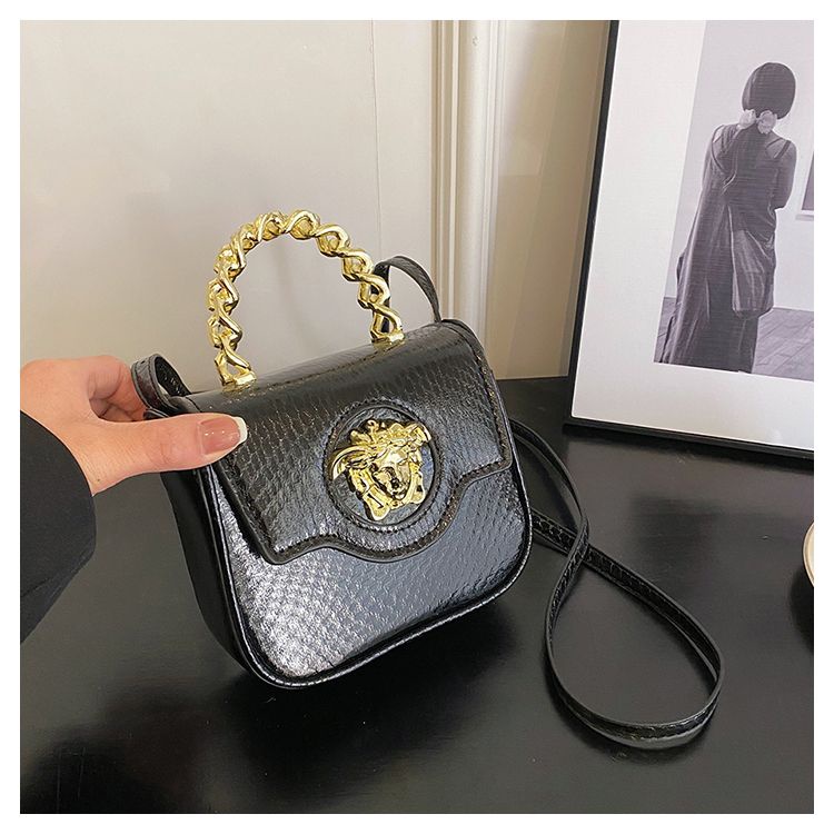 Túi Xách Da Bóng Hình Vuông Nhỏ Màu Bạc Thời Trang Hàn Quốc 2023 Cho Nữ