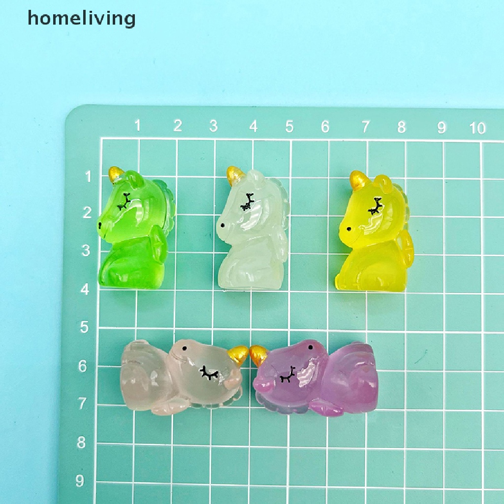 Bộ 2 Tượng Ngựa Hoạt Hình Mini Bằng Nhựa Resin Dạ Quang Dễ Thương Trang Trí Tiểu Cảnh