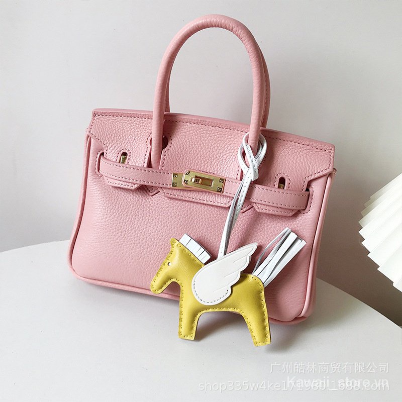 Móc Khóa Da Cừu Bạch Kim Thêu Tay Thiên Thần Sáng Tạo