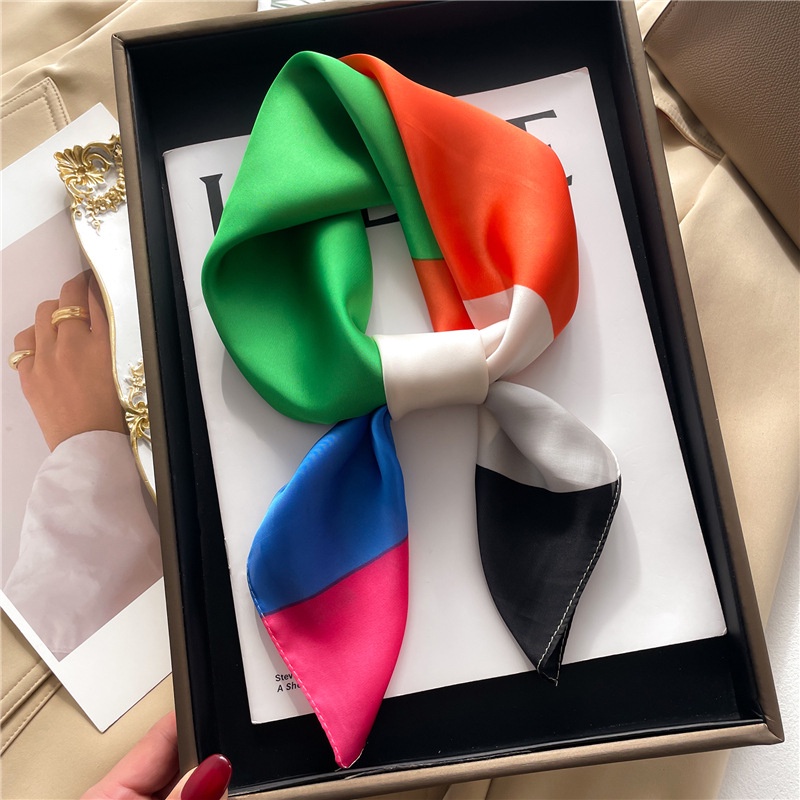 Khăn Choàng Cổ Hình Vuông Họa Tiết Kẻ Sọc Màu Sắc Tương Phản Phong Cách Âu Mỹ Thời Trang Cho Nữ