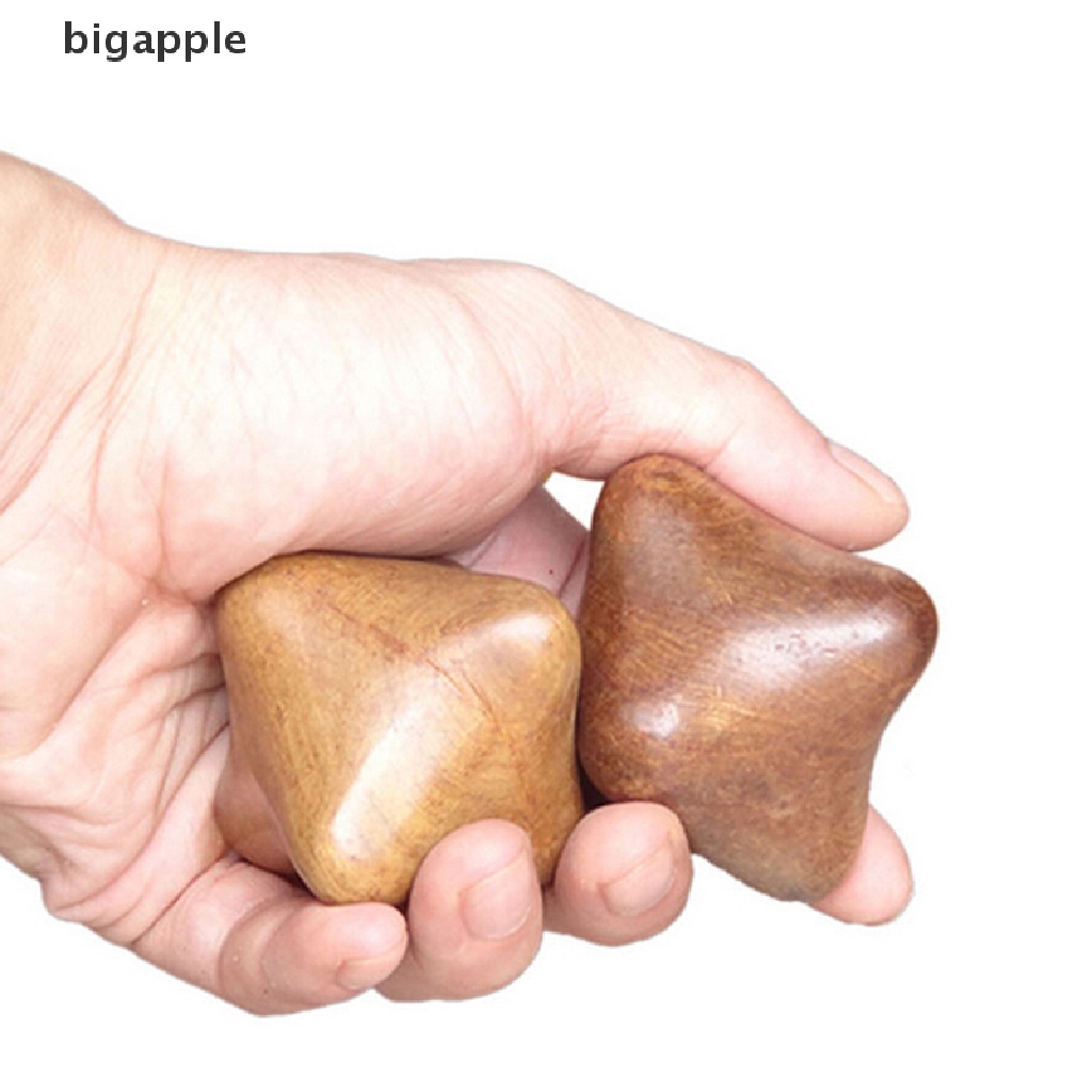 Set 2 Dụng Cụ Mát Xa Tay Bấm Huyệt Bằng Gỗ Tiện Dụng