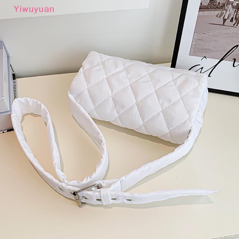 Túi Đeo Chéo Vai Bằng Vải Nylon Bóng Sức Chứa Lớn Mùa Đông Cho Nữ