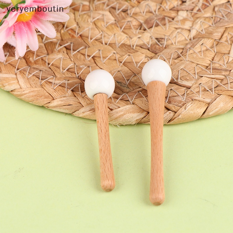 Muỗng Mini Dùng Trộn Mặt Nạ / Kem Trang Điểm 1 Cái