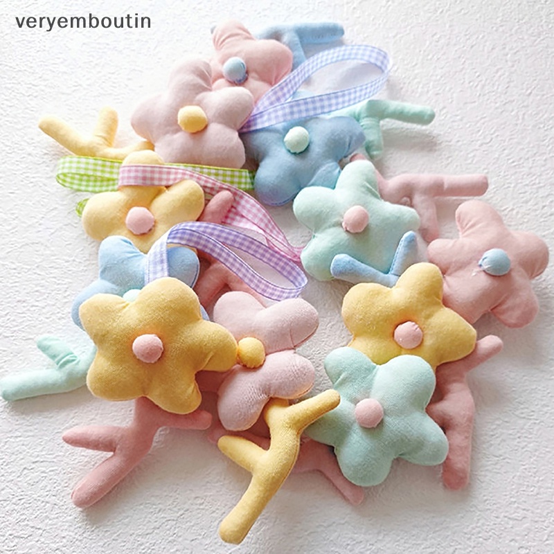 Móc Khóa Hình Bông Hoa Màu Sắc Ngọt Ngào Xinh Xắn