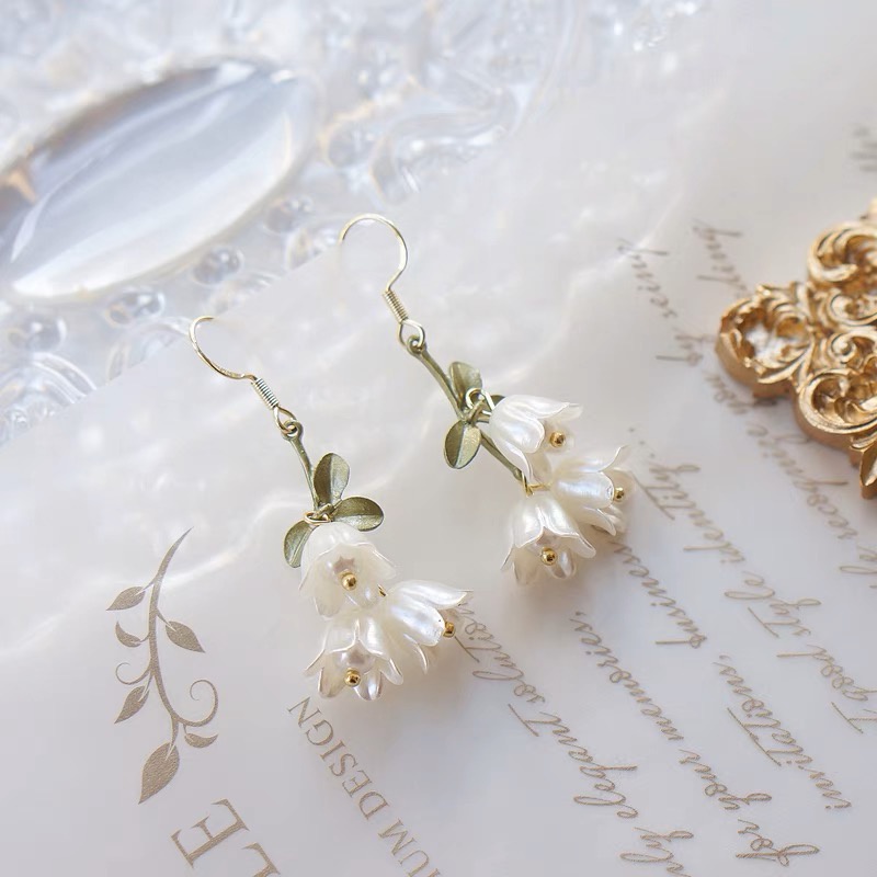 Bông Tai Dáng Dài Hình Hoa Lily Phong Cách Hàn Quốc Độc Đáo Thời Trang Cho Nữ