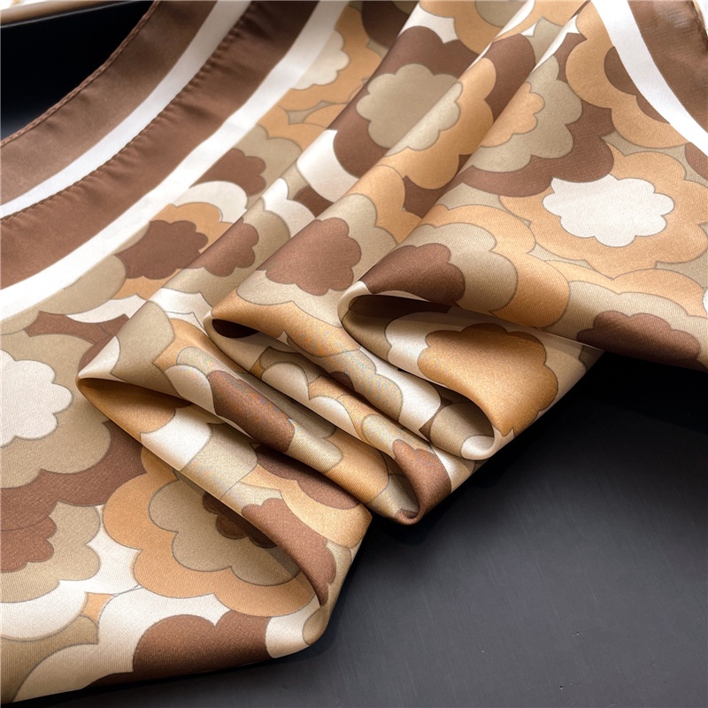 Khăn Choàng Cổ Hình Vuông 70x 70cm Bằng Lụa In Họa Tiết Hoa Sang Trọng Thời Trang Cho Nữ