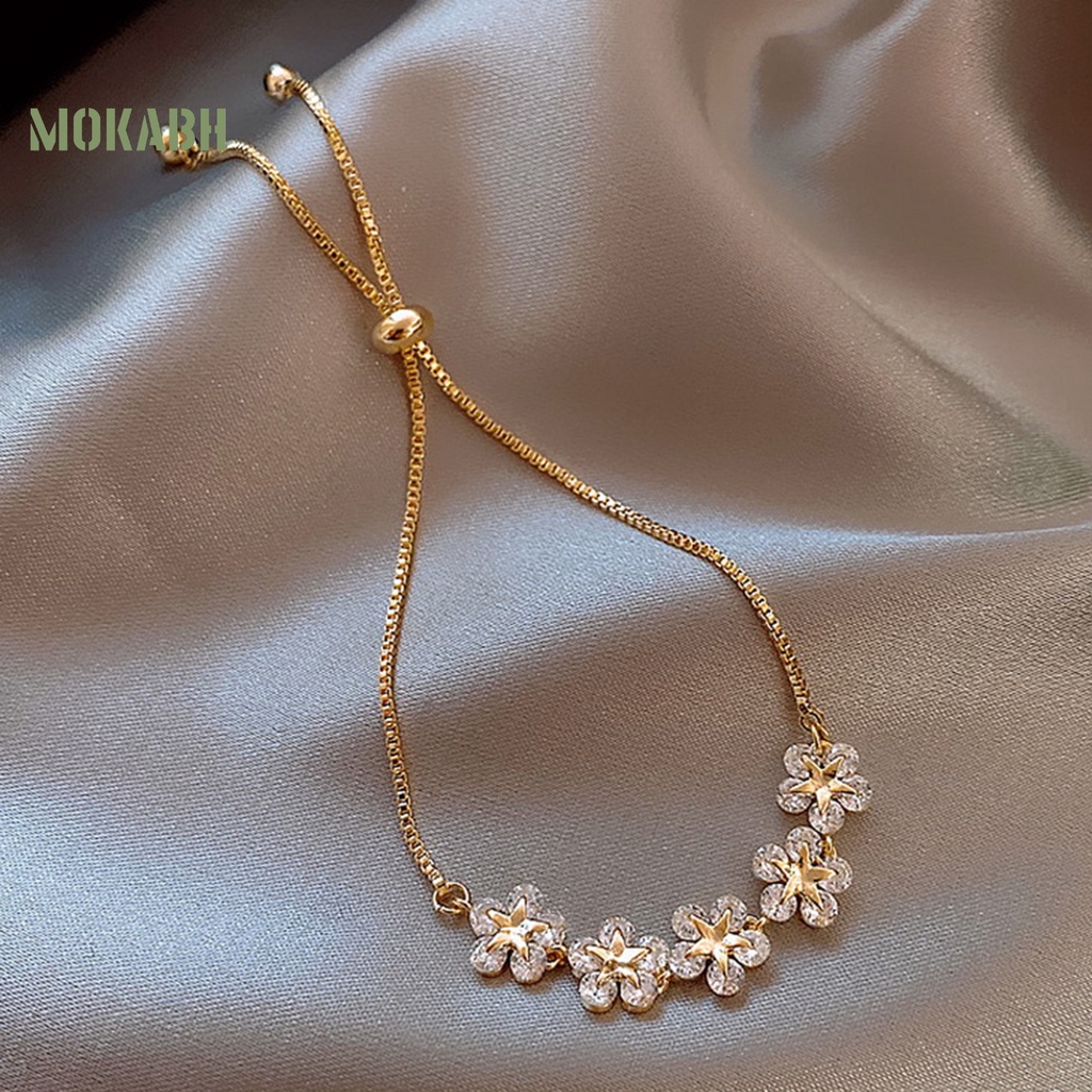 Vòng Đeo Tay Hình Hoa Năm Cánh Đính Đá Zircon Lâu Trôi Tinh Tế Cho Nữ