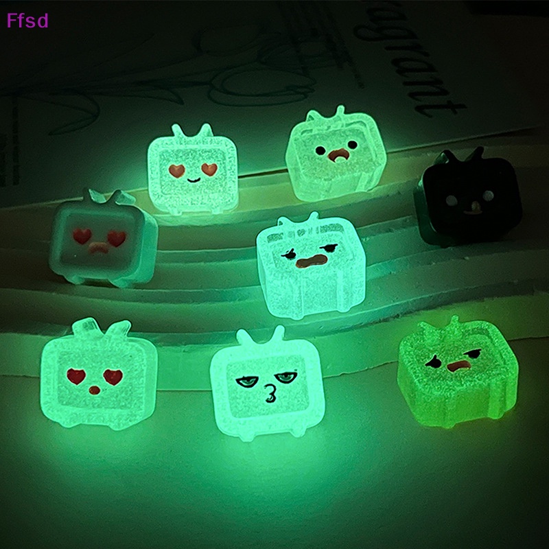 {Ffsd} Bộ 5 Tượng Resin Mini Hình Tv Hoạt Hình Màu Dạ Quang Dễ Thương Trang Trí Bảng Điều Khiển Xe Hơi / Nhà Cửa / Sân Vườn