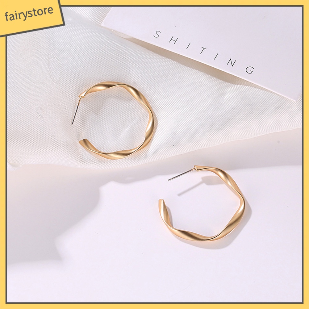 Set 2 Đôi Bông Tai Dạng Vòng Tròn Thời Trang Dành Cho Nữ