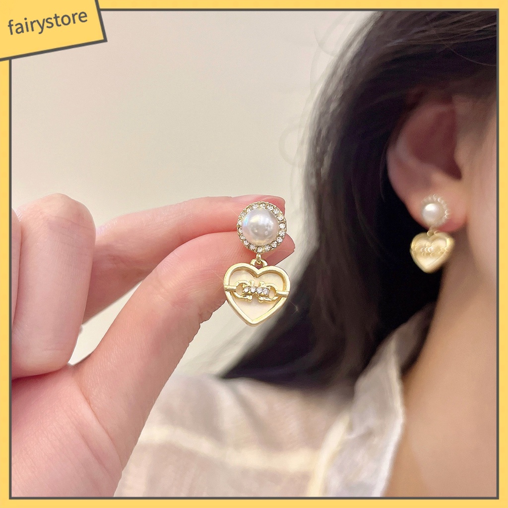 1 Đôi Bông Tai Hình Trái Tim Đính Đá Ngọc Trai Giả Sang Trọng