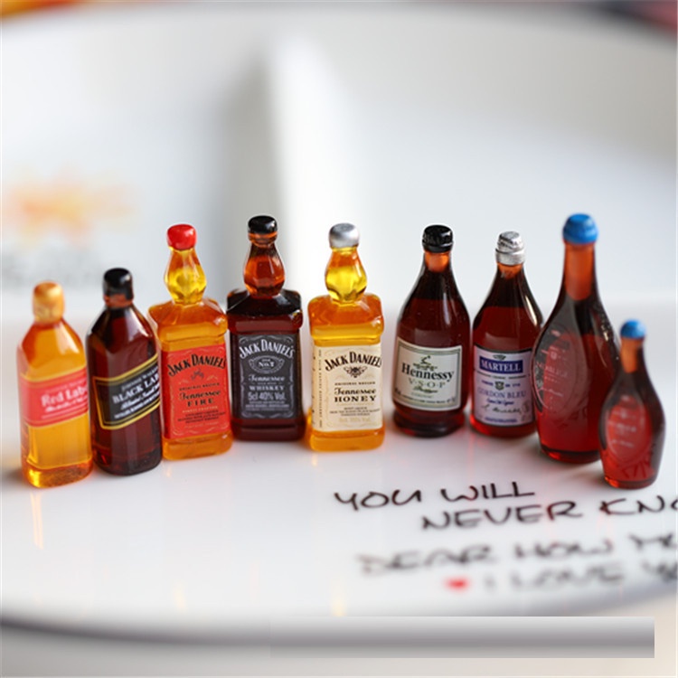 Mô hình chai rượu tây mini trang trí độc lạ chụp ảnh  | Mini House